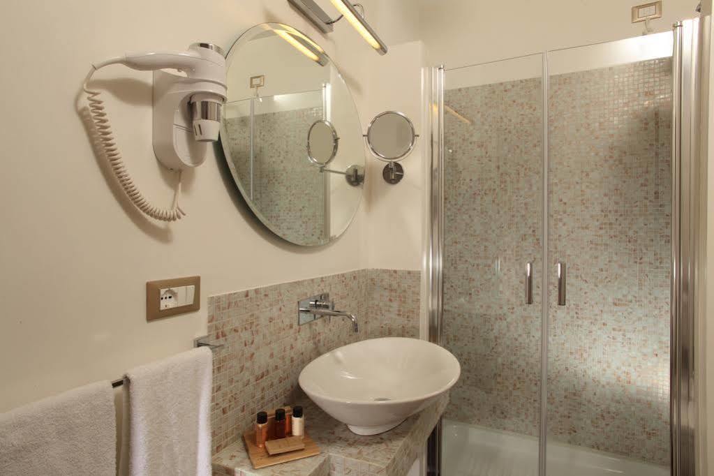Vivaldi Luxury Rooms Rom Exteriör bild